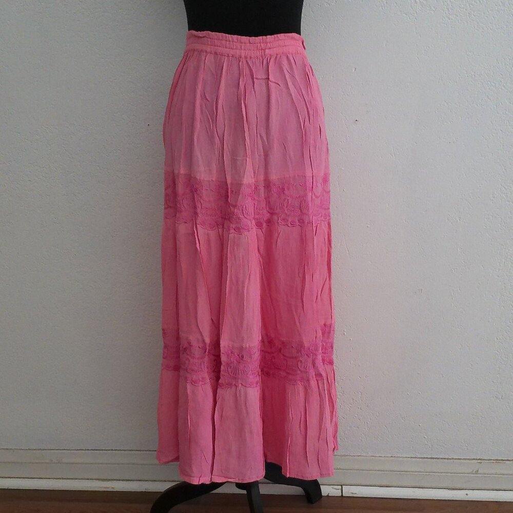 Shopping with Anthony, Pink Maxi skirt, with embroidered detail